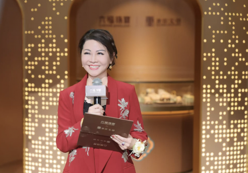 国风联璧，三曜合辉，六福珠宝携手唐宫文创全国首展落地佛山顺德万象汇